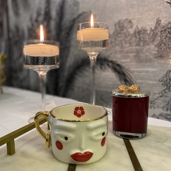 Rukiye Red Bloom Kırmızı Makyaj Mug