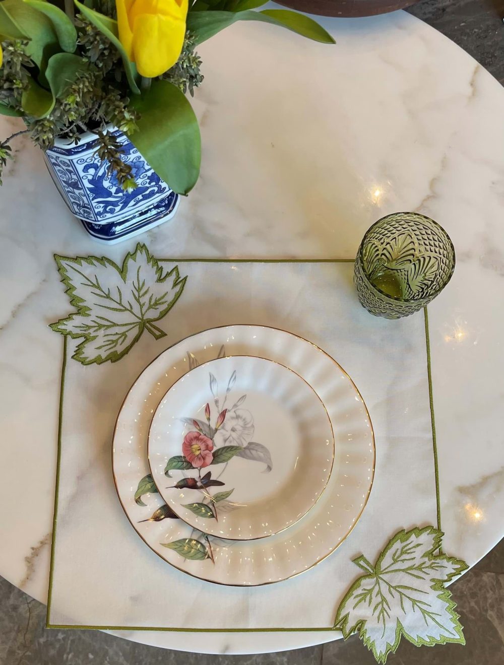 Yaprak Kare Amerikan Servis